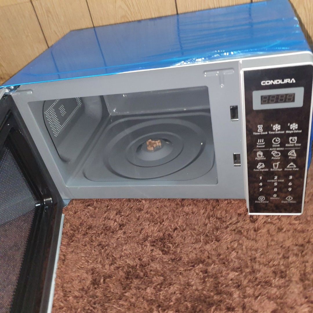 Condura digital microwave oven (Category: Cookers) located in Pasig City. Submitted by thethinkers (Listing ID 1432732310, Image 2). Description: This is available as long as this is posted/visible listing. You may message me with the answer to the following questions once you are fully decided to purchase, should you need further thinking and canvassing you may just save the listing for future reference. 1. Will you be personally picking it up o