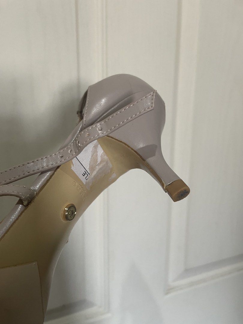 Dune London Courtlee Cross Strap Kitten Heels (Category: Heels) located in Bulacan. Submitted by declutterwithjcl_ (Listing ID 1432648638, Image 3). Description: - Dune London Courtlee heels - Mink-reptile design - Cross strap and kitten heel - Size 38 - Includes original box and spare heel tips - Original price: ₱5,450.00 - Perfect for any occasion -Used once (nakatambak nalang).