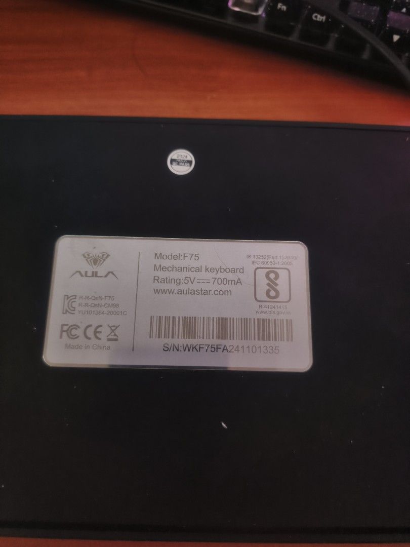 f75 (Category: Computer Keyboard) located in Kuala Lumpur. Submitted by chanchicon77956 (Listing ID 1432599183, Image 3). Description: ade box.