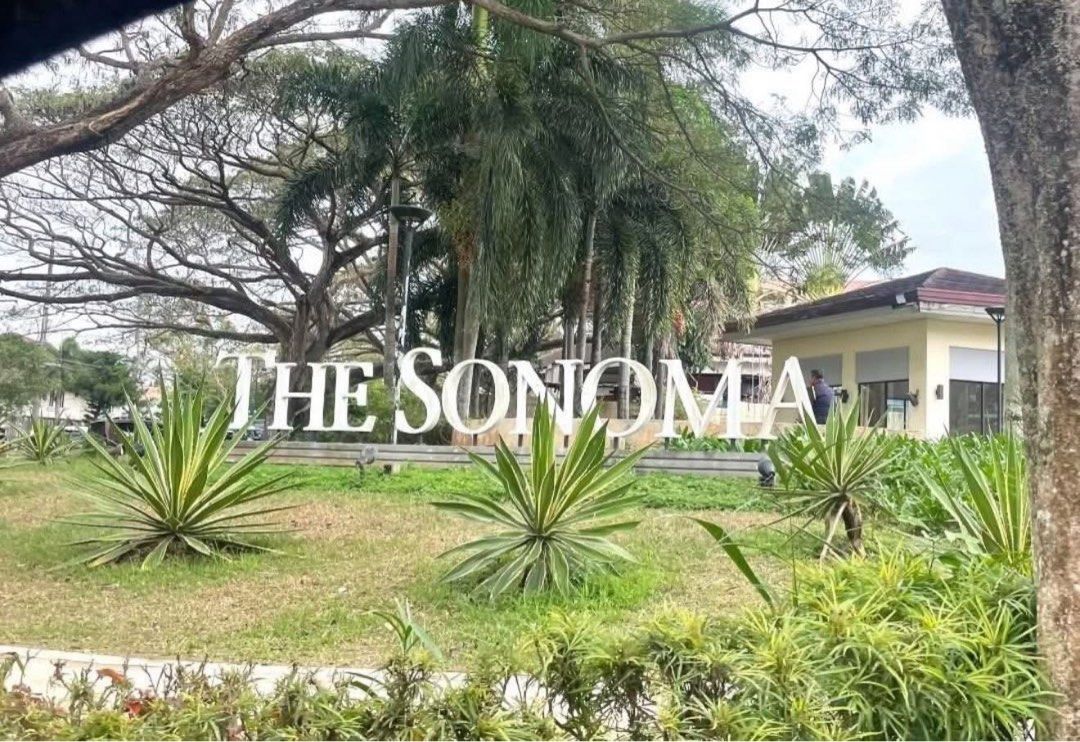 For Sale Sonoma (Category: Lot) located in Calamba. Submitted by nuvaliproperties16 (Listing ID 1432724839, Image 1). Description: The SONOMA residential lot for sale beside Nuvali. Details: ▪️Lot area 153 sqm ▪️Regular cut ▪️Facing the park ▪️Clean title ▪️Asking Price ₱5,049,000 or 33k/sqm gross Mode of payment ▪️Cash ▪️20% spot downpayment,80% bank financing.