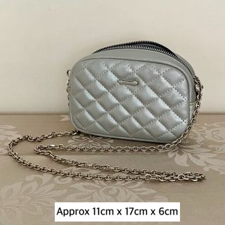 (Category: ) located in . Submitted by everythingsaleunderthesun (Listing ID 1432692605, Image 1). Description: .