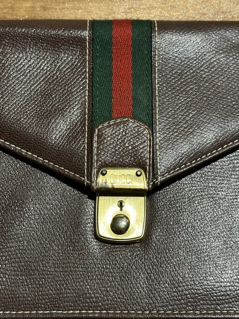 Gucci Sherry Line Clutch Bag (Category: Luxury Bags & Wallets) located in Bacolod City. Submitted by dannnsoy (Listing ID 1432607050, Image 2). Description: Gucci Sherry Line Clutch Bag •In very good condition •Dimension: 10” x 6.5” •Issue: See photos for reference •Price: 3699 only.