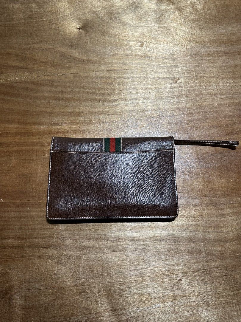 Gucci Sherry Line Clutch Bag (Category: Luxury Bags & Wallets) located in Bacolod City. Submitted by dannnsoy (Listing ID 1432607050, Image 3). Description: Gucci Sherry Line Clutch Bag •In very good condition •Dimension: 10” x 6.5” •Issue: See photos for reference •Price: 3699 only.