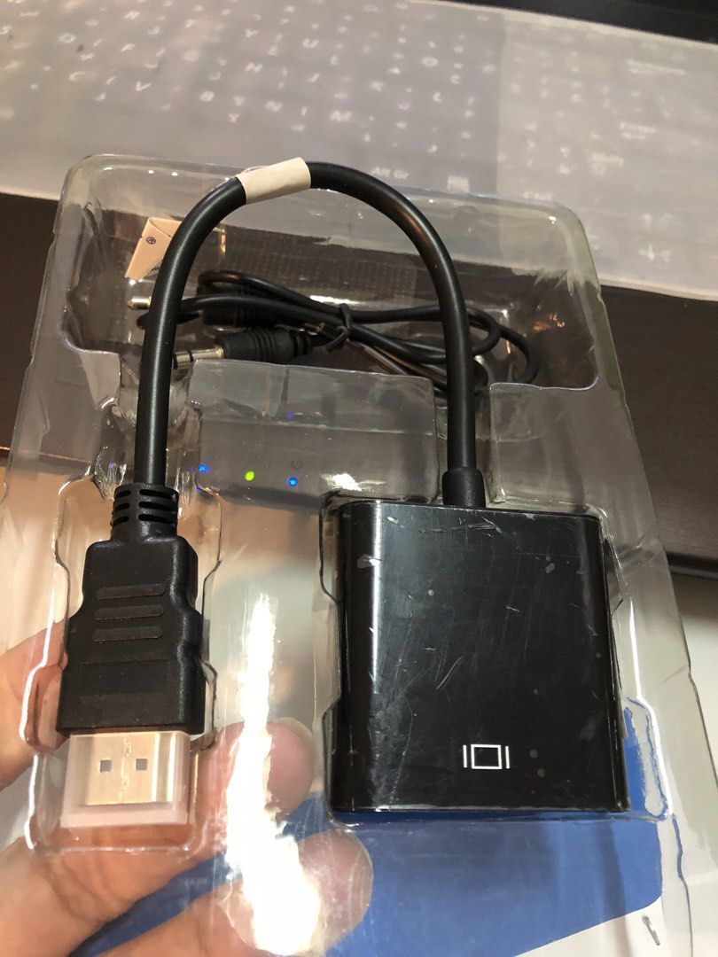 HDMI to VGA Adapter (Category: Cables & Adaptors) located in Makati City. Submitted by pinkbeestuff (Listing ID 1430458318, Image 3). Description: hndi na po sealed, opened to check if working.