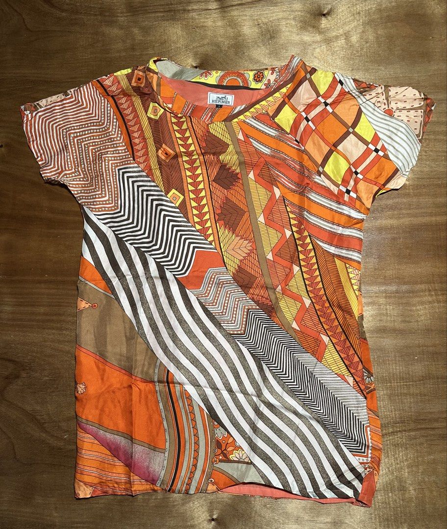 Hermes Foulard Silk Blouse (Category: Blouses) located in Bacolod City. Submitted by dannnsoy (Listing ID 1432608377, Image 1). Description: Hermes Foulard Silk Dress •In very good condition •Dimension: 20” x 31” •Price: 1899 only 📍Note: Color may vary to due lighting and camera resolution. .