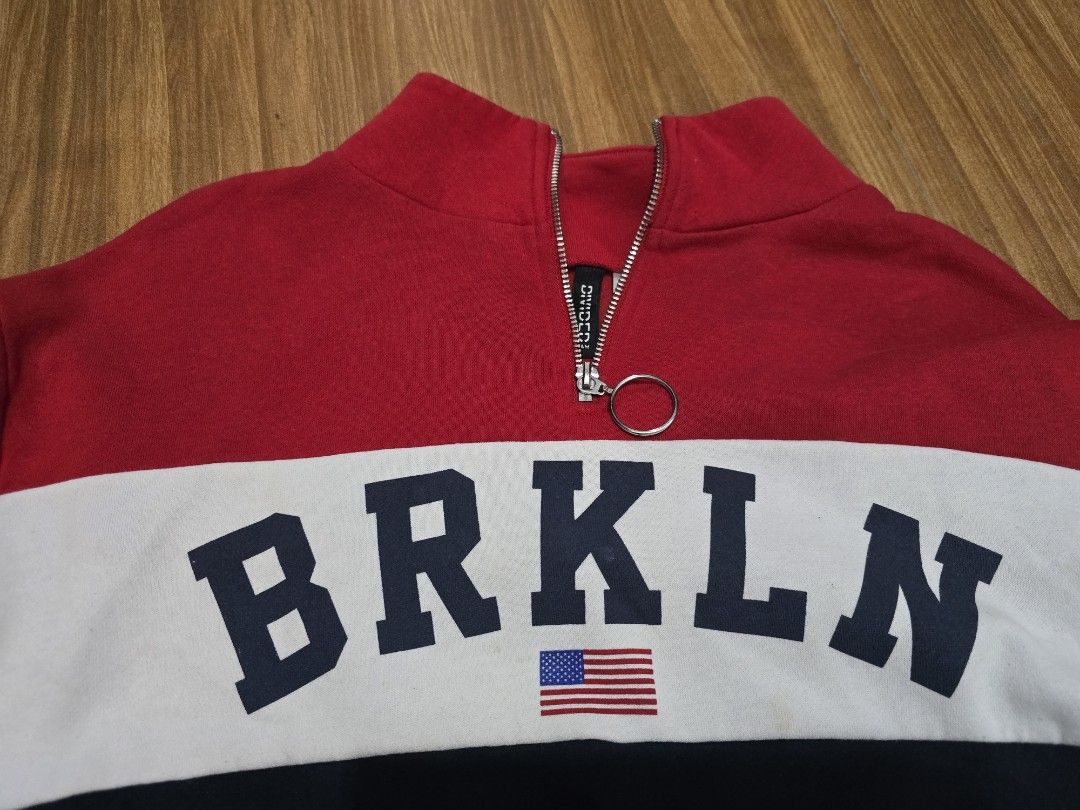 H&M Brooklyn N.Y. Crop 1/4 Zip Pullover Sweatshirt (Category: Coats, Jackets and Outerwear) located in Cainta. Submitted by scarletsclosetph (Listing ID 1432657885, Image 3). Description: .