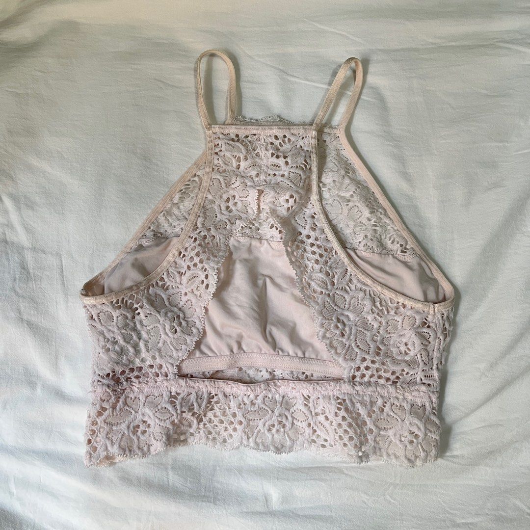 H&M Light Pink Lace Bralette (Category: Sleeveless) located in Taytay. Submitted by pompompurinrin (Listing ID 1432601447, Image 2). Description: – worn this as a top – rfs: decluttering payment via gcash or maribank, shipping fee should be shouldered by buyer .
