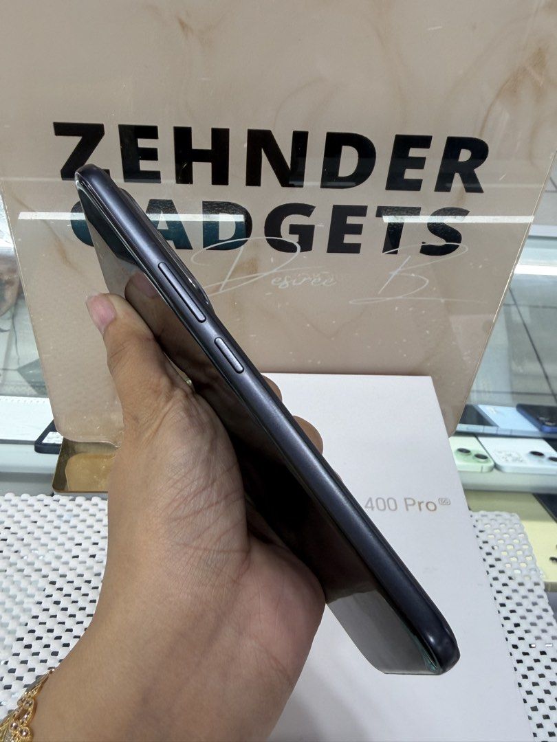 HONOR 400 PRO 12/512GB OPENLINE (Category: Huawei) located in San Juan City. Submitted by desireebayal96 (Listing ID 1432763753, Image 2). Description: HONOR 400 PRO * 12/512GB * OPENLINE * DUAL SIM * 200MP * 5300mAh * 120Hz * SNAPDRAGON 8 GEN 3 * 97% SMOOTH * NO AMOLED BURN * NO ISSUE * NO HISTORY OF REPAIR * WITH BOX SAME SERIAL * WITH ORIGINAL ADAPTER ONLY (NO CORD) NOTE: MAY DENTS LANG PO (PLEASE CHECK PHOTOS TO APPRECIATE) OPEN FOR COD SAME 