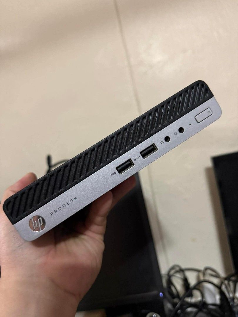 HP prodesk 400 G5 desktop Mini (Category: Desktops) located in Manila. Submitted by happyearth.953a15 (Listing ID 1432790604, Image 1). Description: HP prodesk 400 G5 desktop Mini I5 9th gen Intel UHD Graphics 630 8gb ram 120gb ssd Windows 11 pro OS Unit with power adapter 💸💸 8,500 Location: San Andres bukid manila Pick up or deliver cod.