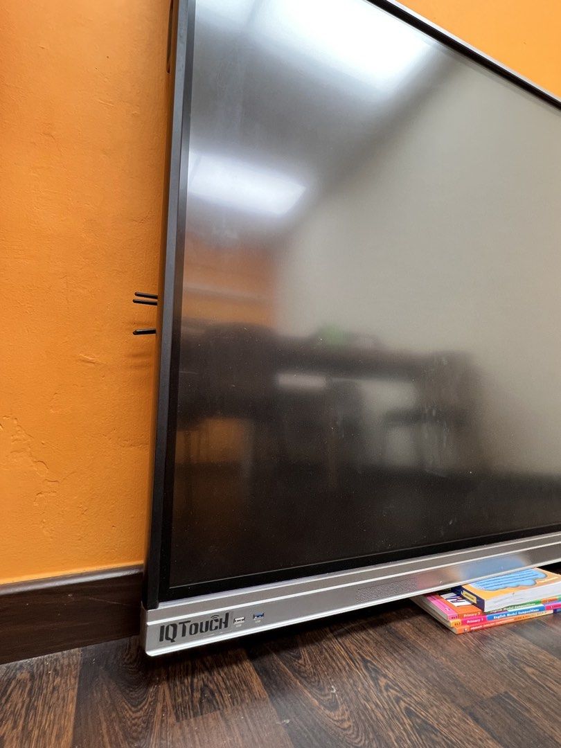IQTouch Interactive Display439435200331796480
