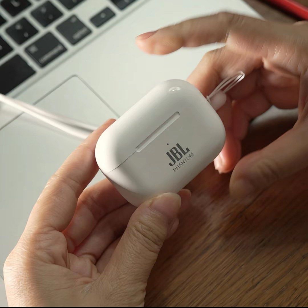 JBL Phantom Wireless Earbuds - White429469729271982084