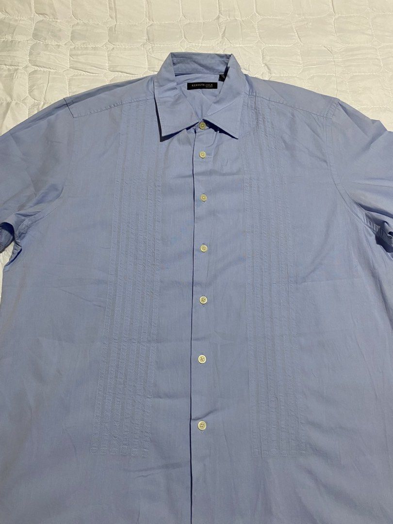 Kenneth Cole Blue Polo (Category: Tshirts & Polo Shirts ) located in Quezon City. Submitted by brattybabe (Listing ID 1432673008, Image 2). Description: Color may vary due to lighting Dimes: W: 28.5 L: 25 💳 Mode of payment: GCash, Paymaya, Metrobank, BPI 🚚 Courier: Lalamove, Grab Padala, J&T, or Toktok only. 🫶🏻 The buyer is responsible for the shipping cost. 💲 Payment first before shipping the item. ⛔️ Note: I do not accept returns/refunds. 