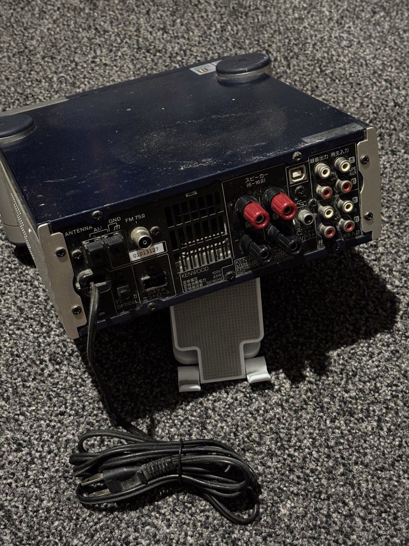 Kenwood Mini Compo CD Stereo (Category: Soundbars, Speakers & Amplifiers) located in Bulacan. Submitted by thriftstarph (Listing ID 1432736810, Image 2). Description: PLEASE READ THE DESCRIPTION BELOW ‼️ Kenwood Stereo 110v Transformer is not included Amplifier Tuner CD .