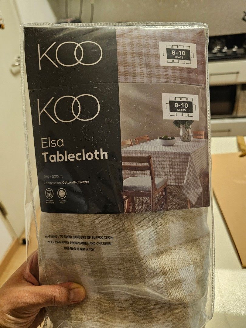 KOO Elsa Tablecloth - Brand New439509397348689922