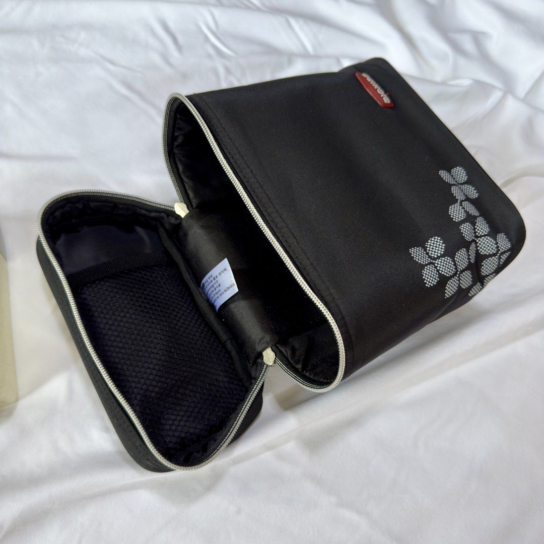 Biokips Lunch bag with food containers (Category: Diaper Bags & Wetbags) located in Paranaque City. Submitted by theclosetnetwork (Listing ID 1432640848, Image 2). Description: Authentic Biokips lunch bag with food and drink containers. Light and compact. Good as new as it was hardly used. Only kept in storage. Ideal for those who are dieting and on meal plans or for school kids..