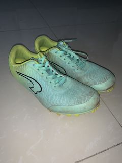 (Category: ) located in . Submitted by track.spikes.seller.and.buyer (Listing ID 1432705986, Image 1). Description: .