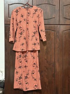 (Category: ) located in . Submitted by dayyycupcake (Listing ID 1432725061, Image 1). Description: .