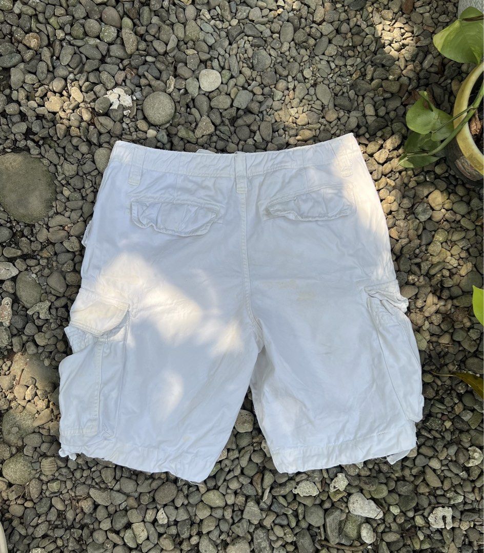 Mossimo Cargo shorts 6 pockes (Category: Shorts) located in Dapitan. Submitted by gelbread (Listing ID 1432652736, Image 2). Description: Like new condition .