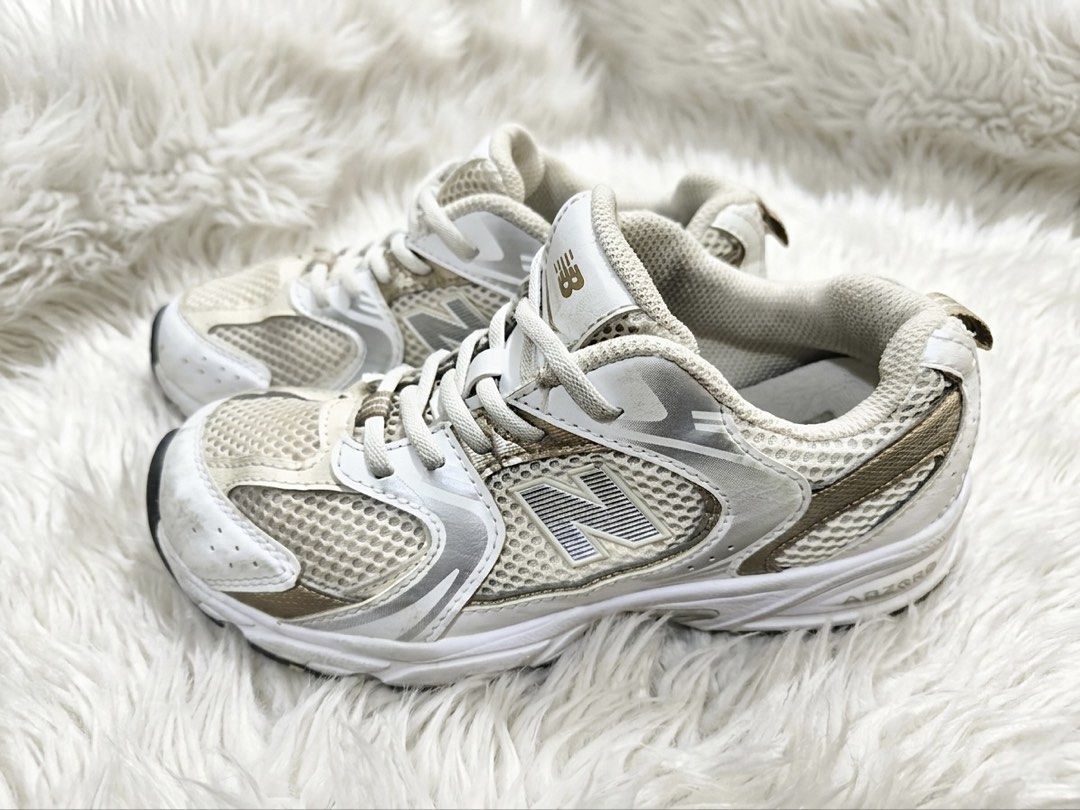 New Balance 530 Kids (Category: Babies & Kids Fashion) located in Cainta. Submitted by anythingtodeclutter_ (Listing ID 1432625237, Image 1). Description: 20cm, 💯 original gently used, signs of wear super cute & comfy!!! in excellent condition 📌 price is negotiable, but no lowball offers, please 🩶 kindly double-check your kid’s size before buying to avoid confusion, please! 🩶 expect some signs of usage since these are preloved 🩶 strictly no 
