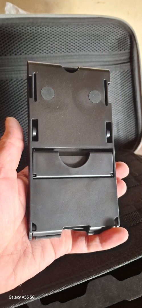 Nintendo Switch Oled Stand (Category: Nintendo) located in Valenzuela. Submitted by winssian (Listing ID 1432678057, Image 1). Description: not used see pics.