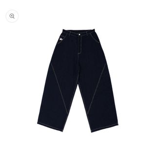 (Category: ) located in . Submitted by below_retailmy (Listing ID 1432633911, Image 1). Description: .