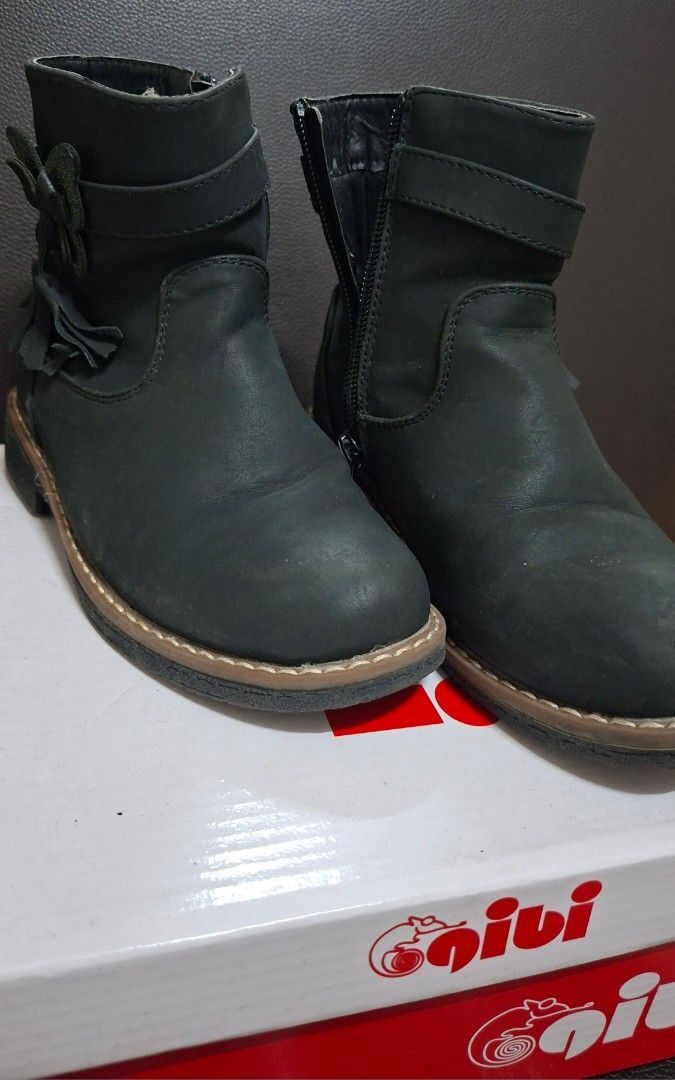 Oivi Black Boots Size 31 (Category: Babies & Kids Fashion) located in Quezon City. Submitted by declutterseoul (Listing ID 1432706207, Image 2). Description: - mall bought, slightly used only - original price 1899.75, selling for 600 only. - Black Oivi boots - Size 31 - Features a side zipper - Decorative butterfly accent - Buckle strap detail - Round toe design - Low heel - Comes with original box No more haggling. Last price posted. No shop pee