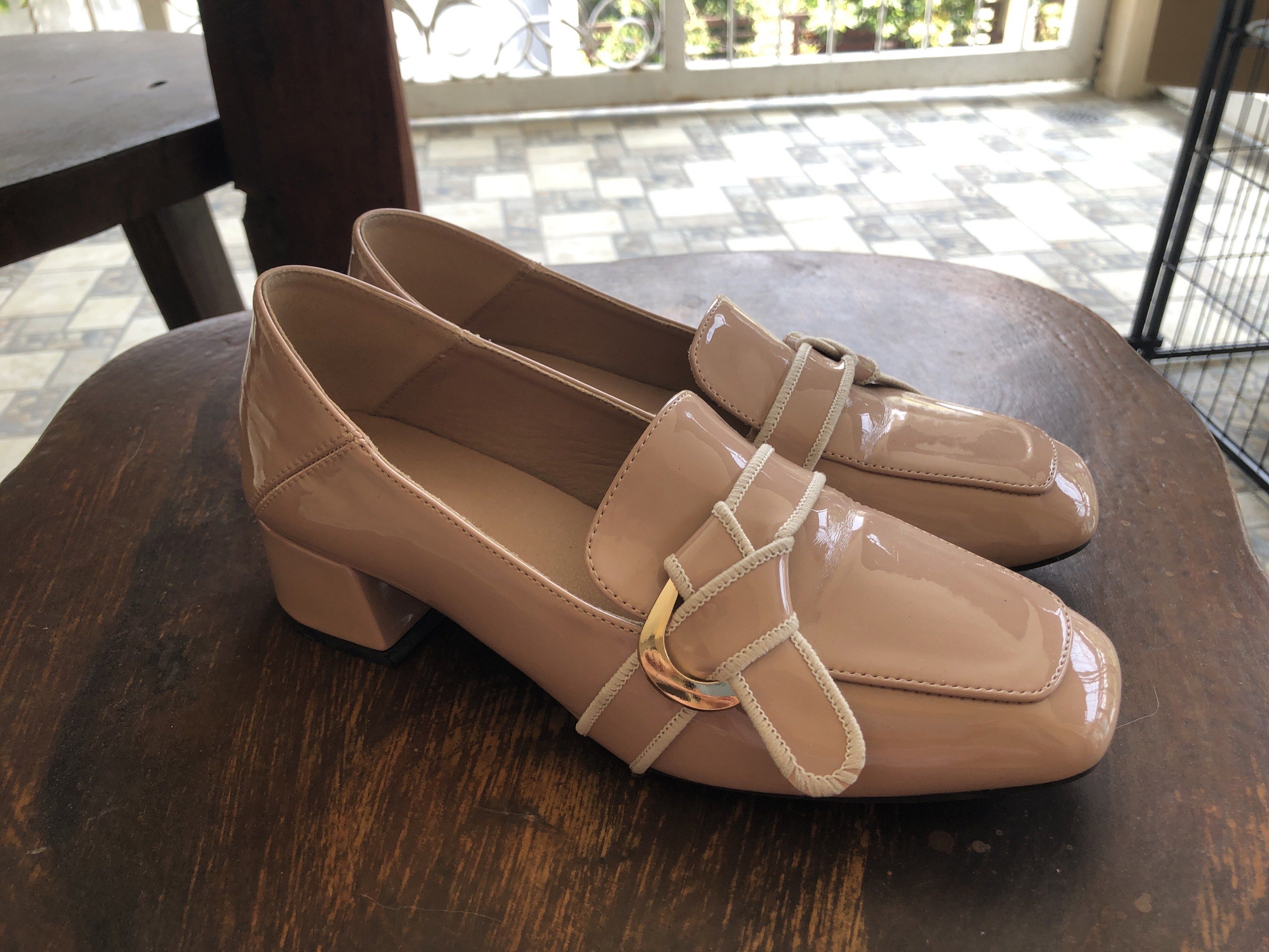 Pink Heeled Loafer (Category: Loafers) located in Paranaque City. Submitted by commandercinnabutt (Listing ID 1432624498, Image 1). Description: - Size 36 - Cute pink heeled loafer - RFS: doesn’t fit .
