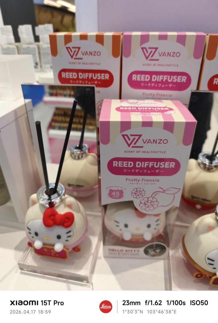 [PRE-ORDER] Authentic VANZO x Hello Kitty, Furniture & Home Living ...