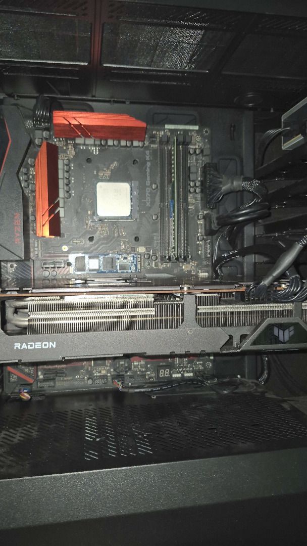 Ryzen 7 5700X + Radeon RX 6900XT PC