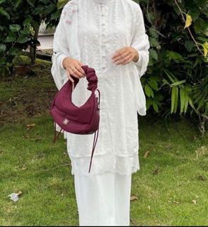 (Category: ) located in . Submitted by ik.preloved (Listing ID 1432777491, Image 1). Description: .