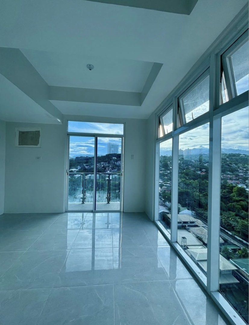 Rush sale Mivela Residence Cebu (Category: Apartments & Condos) located in Cebu City. Submitted by citygirl829 (Listing ID 1432780745, Image 2). Description: ❗️FOR ASSUME: Ready for Occupancy❗️: Mivela Garden Residences- corner studio with balcony Location: Camp Lapu-Lapu-Lapu Road (Back of Gaisano Country Mall) Assume price: Php 1.1M only (negotiable) Balance: Php 3.8M (loanable amount) 📍 Top Floor | Tower 1 📐 30.42 sqm | CORNER unit with balc
