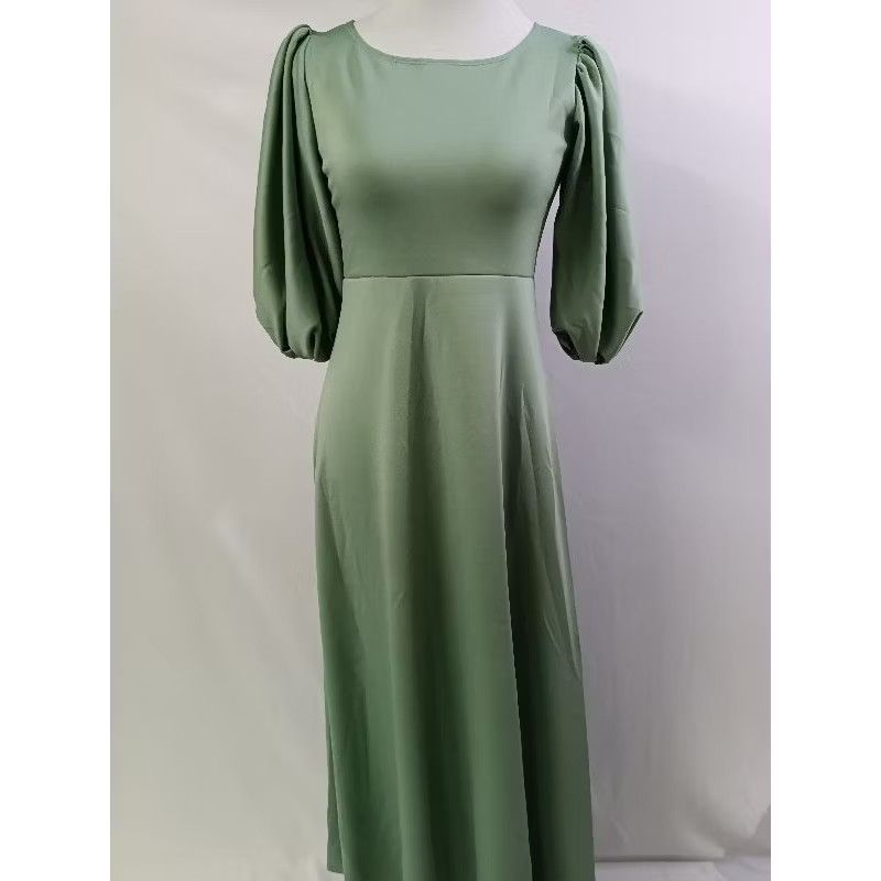 Sage Green Puff Sleeve Dress (Category: Dresses) located in Pasig City. Submitted by jncvllnv (Listing ID 1432629270, Image 2). Description: BRAND NEW Never been used, Sinukat lang po. Original Price: 400+ sa orange app Neoprene fabric (makapal and bagsak).