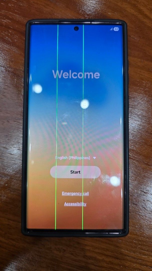 Samsung Galaxy S22 Ultra (Category: Samsung) located in Santa Rosa. Submitted by rjeromeuy (Listing ID 1432759397, Image 1). Description: - Samsung Galaxy S22 Ultra - Screen displays, but has lines - Includes USB-C port - Comes with a stylus - Features multiple rear cameras - Includes a case.