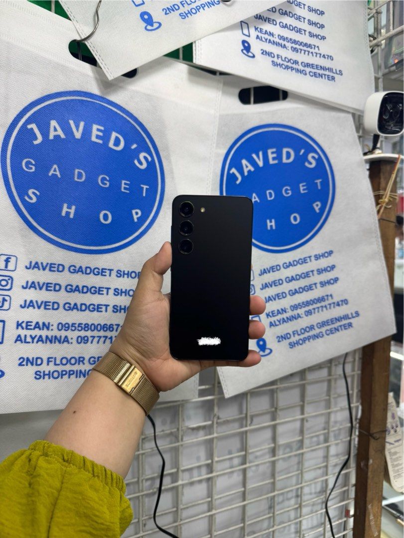 Samsung S23 5G 256gb FU NTC No issue (Category: Samsung) located in San Juan City. Submitted by javedsgadgetshop (Listing ID 1432755404, Image 1). Description: INSTALLMENT OPTIONS : SPAY LATER / GGIVES / CREDIT CARD! WE BUY AND SELL SO PWEDE MAGBINTA OR SWAP ! Quick Specs : 💵 Samsung S23 5G •256gb •NTC Variant •Good batt health •Factory Unlock •95% Smoothness •No hidden issue | No Repaired •100% Authentic | Not Refurbished •w/ OEM Charger & stor