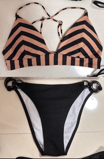 (Category: ) located in . Submitted by dawnietang (Listing ID 1423537391, Image 1). Description: .