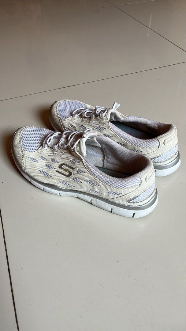 Skechers Memory Foam Sneakers - White (Category: Sneakers) located in Tacloban City. Submitted by priv_ (Listing ID 1432604624, Image 3). Description: - This Skechers sneakers feature a white and gray color scheme. - They have a mesh upper and a memory foam insole for added comfort. - size US 8.5. - The shoes have a lace-up closure and a sporty design, perfect for everyday wear. Mop: Gcash Location: Tacloban City.