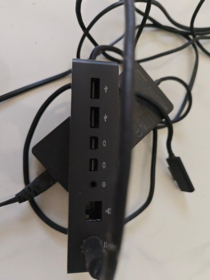 Surface pro docking station power adapter489946131370485761