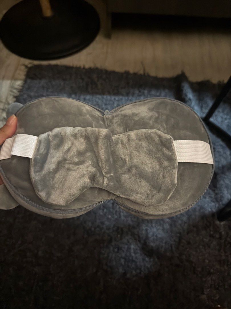 Travel pillow with eye mask (Category: Travel Essentials & Accessories) located in Quezon City. Submitted by jofer1028 (Listing ID 1432782634, Image 2). Description: 📍Cubao, QC Delivery via Lalamove Meet up within Araneta Center Cubao Payment via bpi, gcash or gotym .