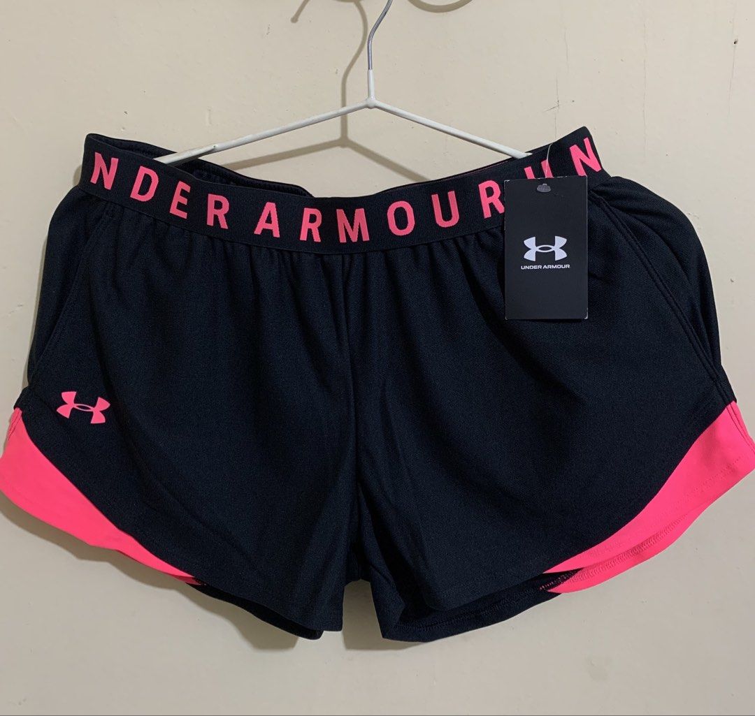 Under Armour Play Up Shorts 3.0 (Category: Shorts) located in Manila. Submitted by coolstuffonlyyy (Listing ID 1432631827, Image 1). Description: - Under Armour Play Up Shorts 3.0 (for running, gym & other sports activities) - Color: Black with pink accents - Size: MD/M/M Waistline: 37cm; Length:28cm - Fit: Loose (gartered) - Features: - Elastic waistband with Under Armour logo - Side pockets - Includes original price tag.