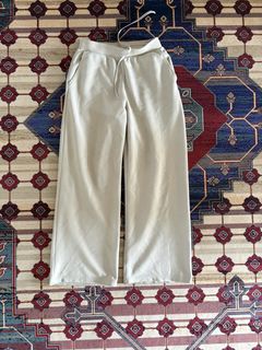 (Category: ) located in . Submitted by officialrayyanstore (Listing ID 1432776324, Image 1). Description: .