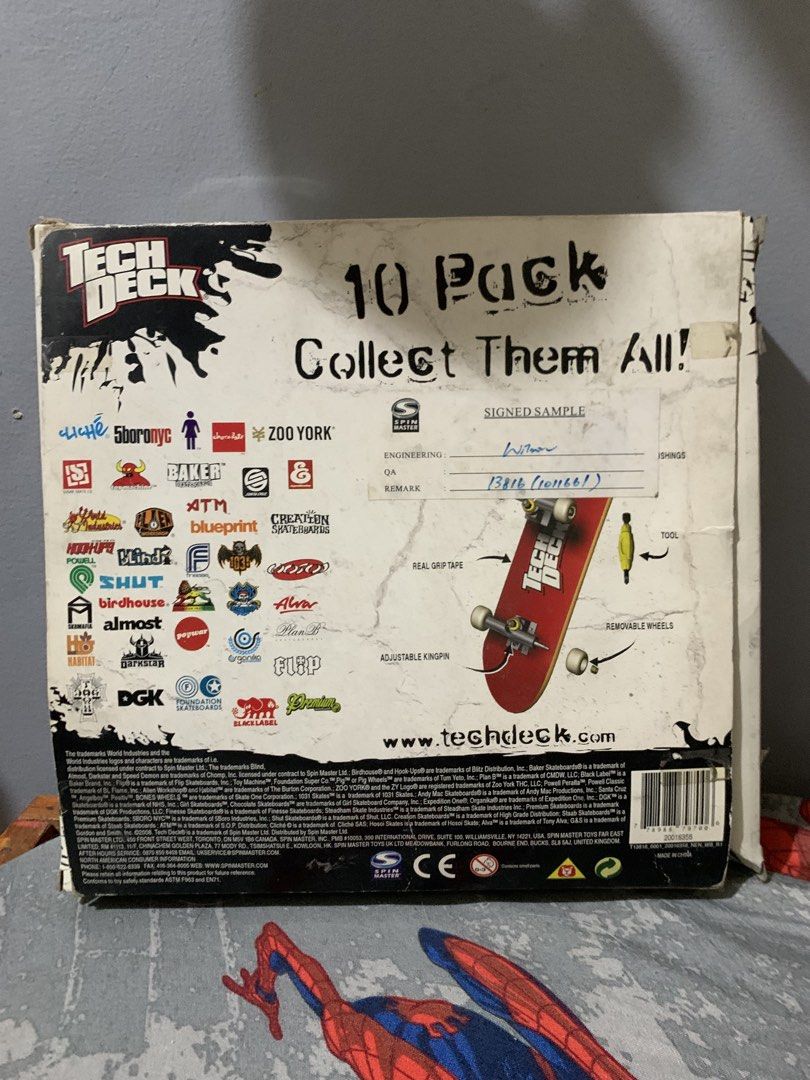 U.S IMPORTED, Tech Deck Darkstar 10 pack (Category: Vintage Collectibles) located in Manila. Submitted by rumiehab (Listing ID 1432723756, Image 2). Description: -ORIGINAL TECH DECK DARKSTAR 10 PACK SET -IMPORTED FROM U.S -NEVER BEEN PLAYED OR USED .