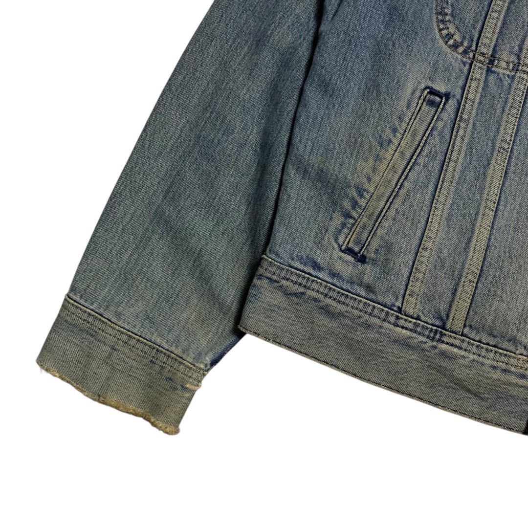 Vintage LEE Riders Edwin Buttondown Denim Jacket (Category: Coats, Jackets and Outerwear) located in Baguio. Submitted by thesecretshop_ph (Listing ID 1432725583, Image 2). Description: Size: Large Lenght: 25” Width: 22” Issue: Signs Of usage .