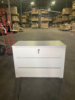 (Category: ) located in . Submitted by kitchenzreseller (Listing ID 1432658870, Image 1). Description: .