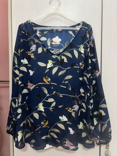 (Category: ) located in . Submitted by wardrobe2 (Listing ID 1432697005, Image 1). Description: .