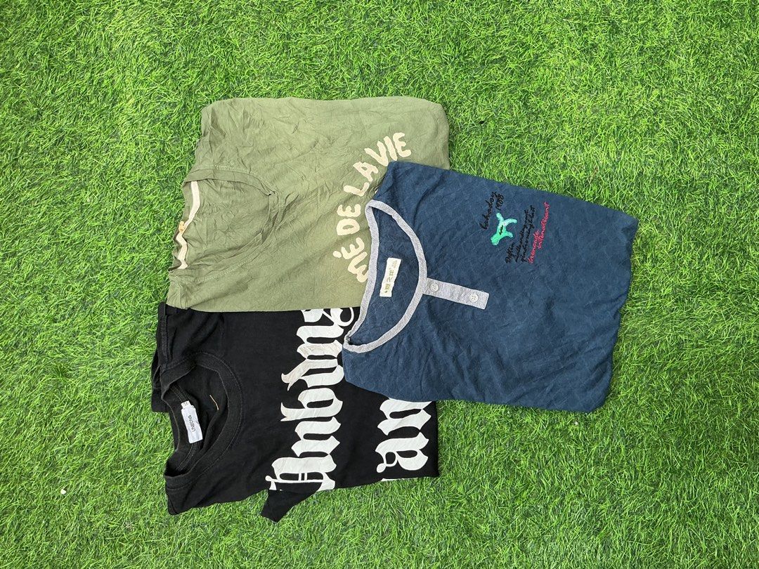 #11 Men T-shirt Bundle 3x - Assorted Size XXL (Category: Tshirts & Polo Shirts ) located in Agdangan. Submitted by sammie_20 (Listing ID 1432842794, Image 1). Description: The T-shirts are good for outside work or daily use. Please manage your expectations as we are selling ukay items. If you want to buy more than 1 bundle from my site, let me know so we can bundle the shipping and the shipping fees will be lower..