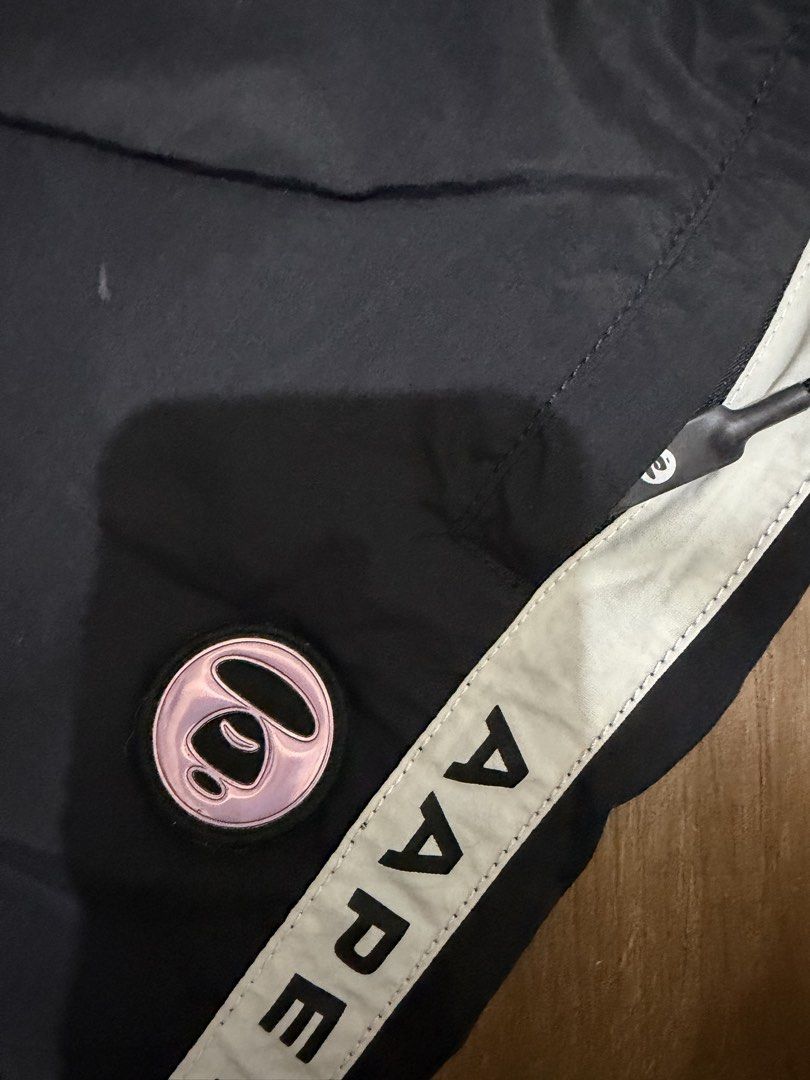 AAPE by A Bathing Ape Track Pants XS (Category: Joggers) located in Mandaluyong City. Submitted by gemmiebears (Listing ID 1432913221, Image 2). Description: .