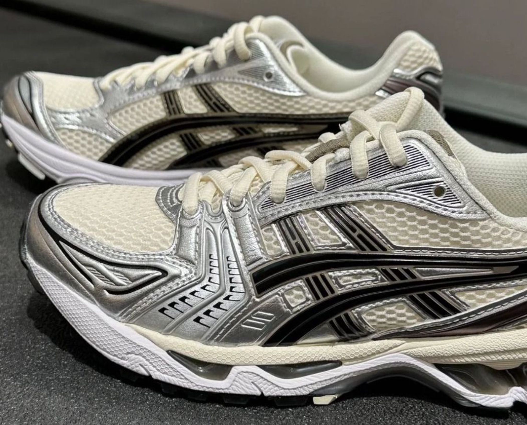 Asics Gel-Kayano 14 Y2K Black White Silver (Category: Sneakers) located in Singapore. Submitted by aoddphoenix (Listing ID 1432997115, Image 2). Description: 【New Stock】Asics Asics Gel-Kayano 14 Y2K Black White Silver Condition: Brand New Shipping: Free (J&T/Ninja Van) Payment: Cash on Delivery Confirm: 3-day photos Chat: 💬.