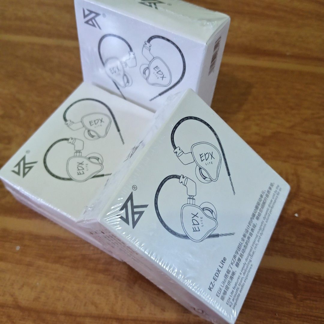 AUTHENTIC KZ EDX LITE EARPHONE FOR LIVE CONCERTS WITHOUT MIC (Category: Earphones) located in Manila. Submitted by techtrove0517 (Listing ID 1432801459, Image 1). Description: .