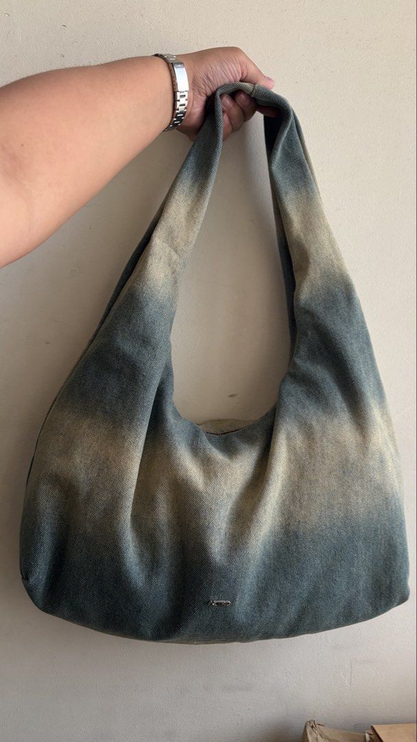 Aztrid Large Denim Hobo Bag (Category: Shoulder Bags) located in Manila. Submitted by declutterqueen25 (Listing ID 1432888916, Image 3). Description: Like new no issue Used twice only Rfs: may bibilin na new bag 😅.