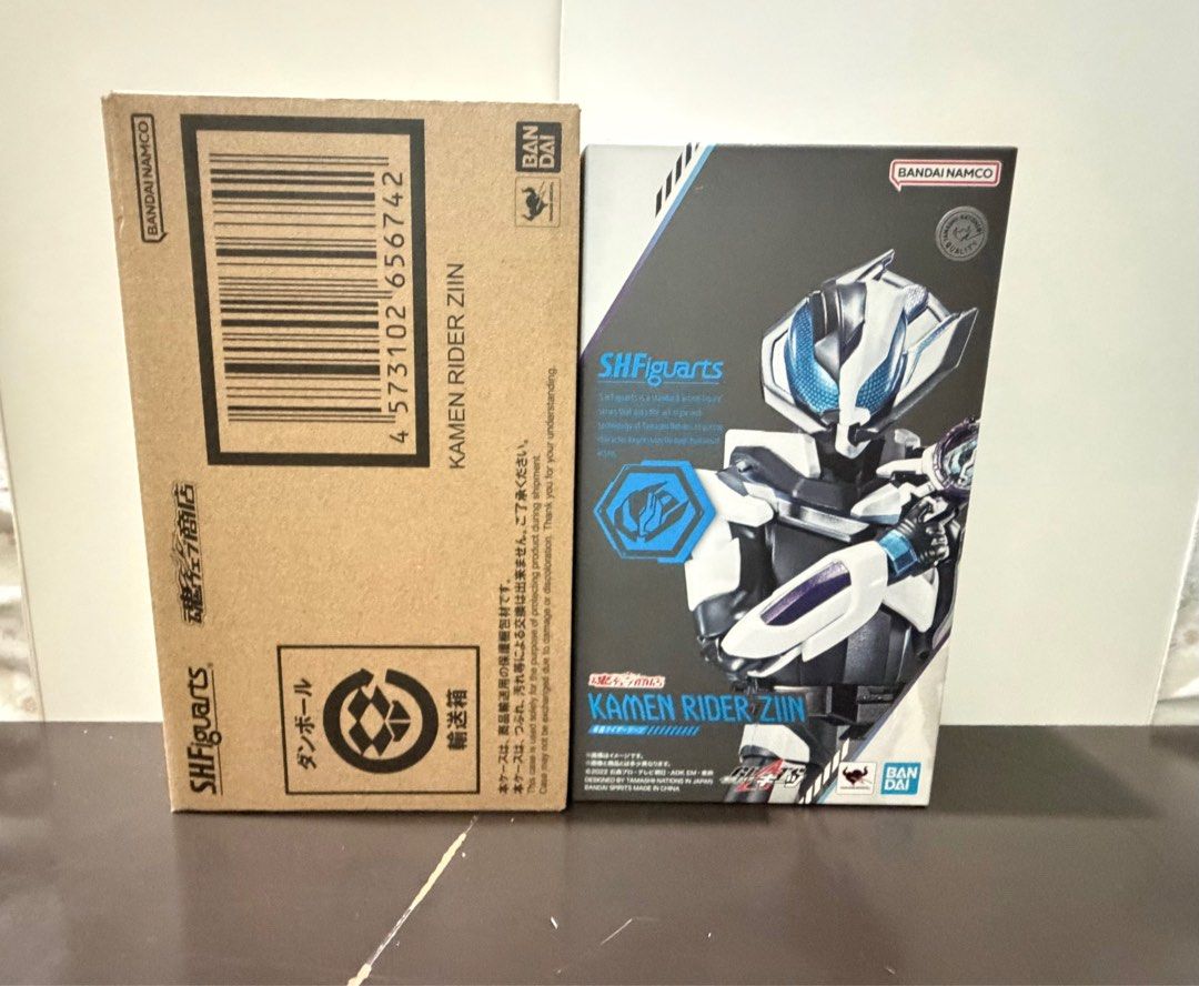Bandai SHFiguarts Kamen Rider ZI-O Action Figure (Category: Toy Figures) located in Singapore. Submitted by afk_zect (Listing ID 1432890710, Image 1). Description: - Brand new, unopened SHFiguarts Kamen Rider ZI-O figure - Includes figure, additional hands, and weapon - Box is in excellent condition - A must-have collectible for Kamen Rider fans!.